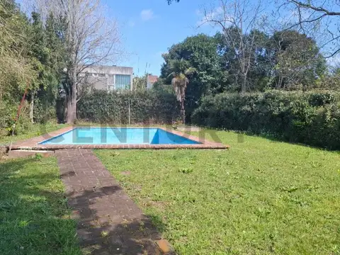 CASA VENTA EN M.B. GONNET