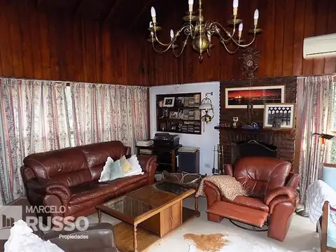 Casa 5 ambientes con 3 baños