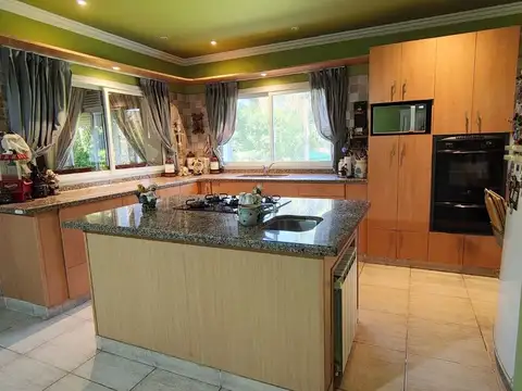 Venta casa 4 dormitorios San Isidro Villa Allende