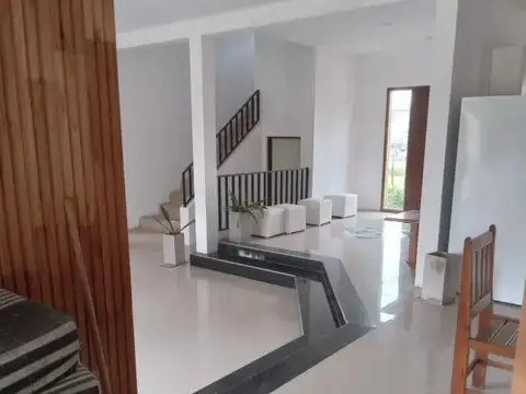 Casa en Venta al Oeste