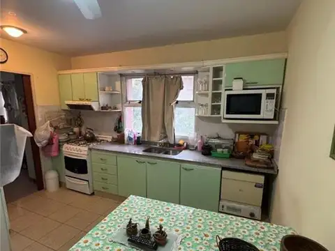 Santa Fe 100, Piso 4