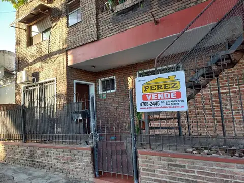 CASA EN DOS PLANTAS CON GARAGE A 3 CDRAS ESTACION SAN ANDRES