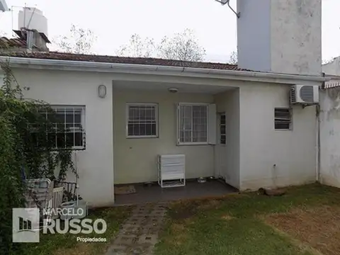 Chalet 3 Amb. C/ Salida A 2 Calles