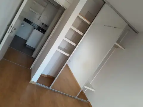 2  ambientes amplios  +   balcon + terraza uso exclusivo