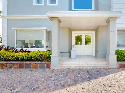 Casa en Venta en Abril Club De Campo, USD 585.000