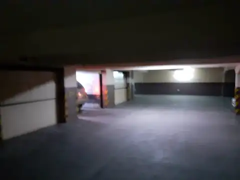 COCHERA INDIVIDUAL FIJA MUY BUENA CALIDAD ESCUCHAN PROPUESTA