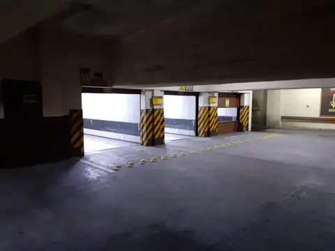 COCHERA INDIVIDUAL FIJA MUY BUENA CALIDAD ESCUCHAN PROPUESTA