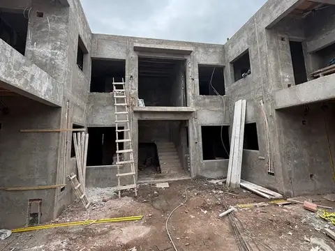 Venta Dpto. en Pozo Planta Alta Alto Maipú