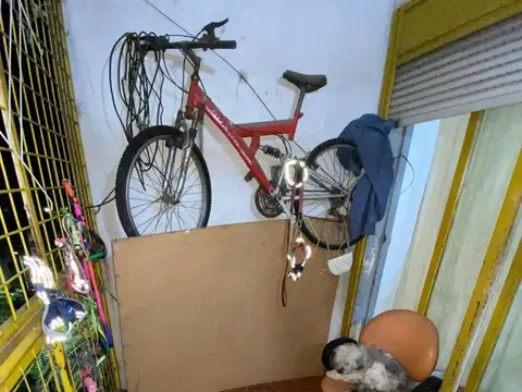 DEPARTAMENTO DE 4 AMBIENTES. POMPEYA .B° ESPORA. OPORTUNIDAD