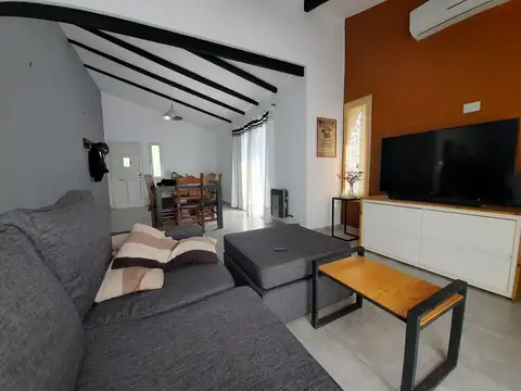 ALQUILER TEMPORARIO- JESÚS MARÍA-CASA PARA 8 PERSONAS