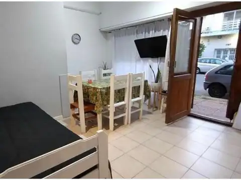 Ph tres ambientes en alquiler nueve meses, sin expensas.