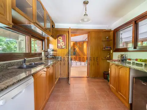 Casa en Venta con 1 cochera