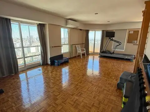 Marcelo T. de Alvear al 1300