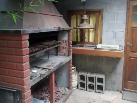 VENTA CASA 4 AMBIENTES BOSQUE PERALTA RAMOS