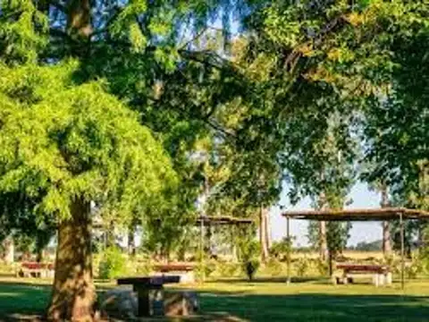 VENTA LOTE 265 BARRIO LAGUNA EN TRES PINOS