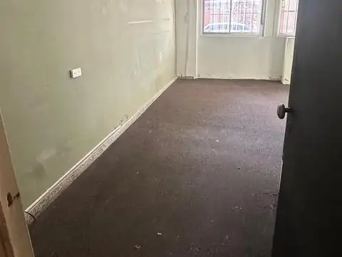 Depto Tipo Casa en Venta 40 años