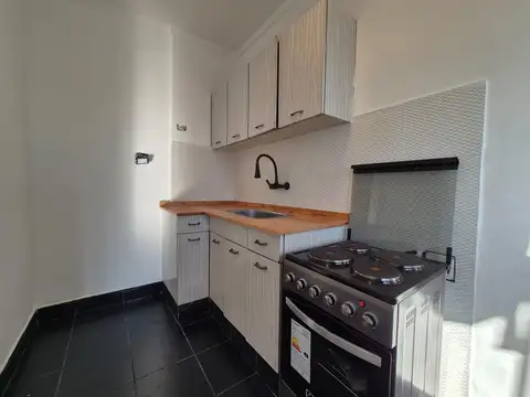 Av San Juan 200 , Piso 15