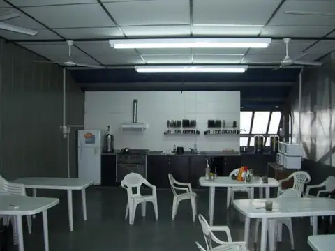 Galpon Parque Industrial La Cantabrica