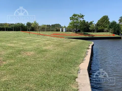 Lote al río en  Barrio Náutico  Albanueva