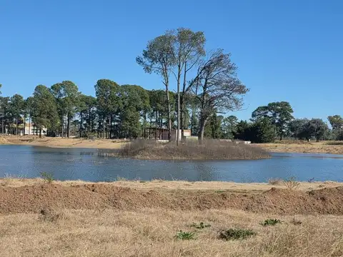 Terreno en Venta en Los Pinares Country Club, USD 42.000