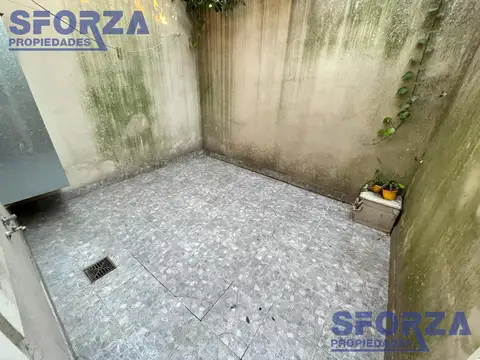 Depto Tipo Casa en Alquiler de 2 dormitorios