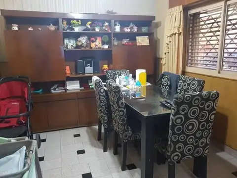 Depto Tipo Casa en Venta en Valentin Alsina, USD 90.000