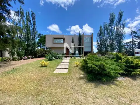 Hermosa casa en excelente zona