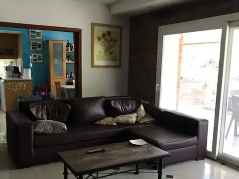 Excelente Casa en venta en barrio La Delfina