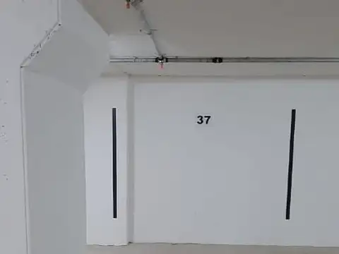 Cochera en Venta Cubierta