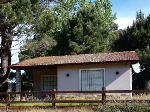 Casa en venta - 2 Dormitorios 1 Baño - 525Mts2 - Nueva Atlantis