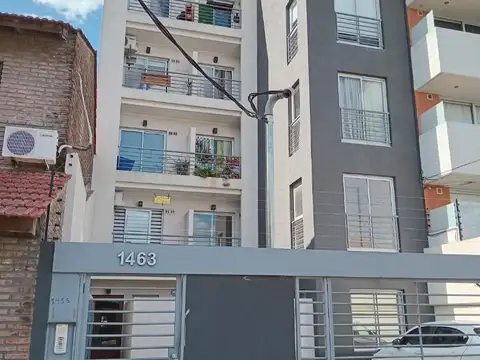 DEPARTAMENTO AL FRENTE EN EXCELENTE ESTADO