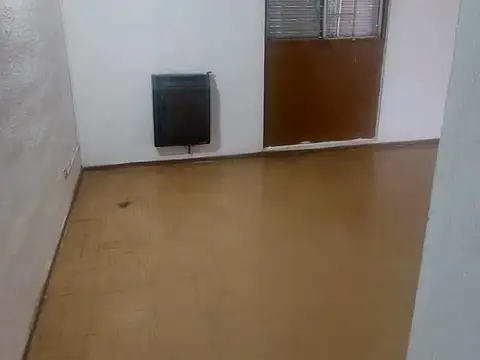 Departamento en Alquiler en Barrio Rucci, $ 350.000