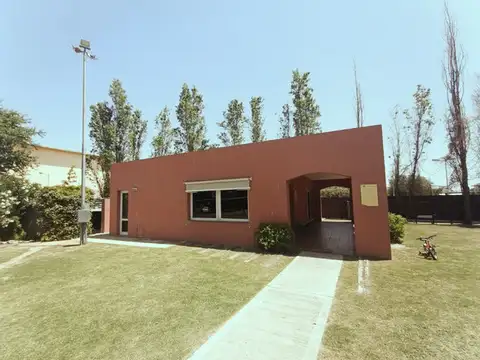 Avenida De Circunvalación Agustín Tosco 1000