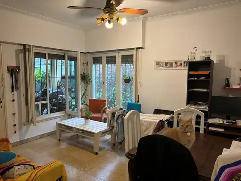 Casa 3 ambientes con 2 baños