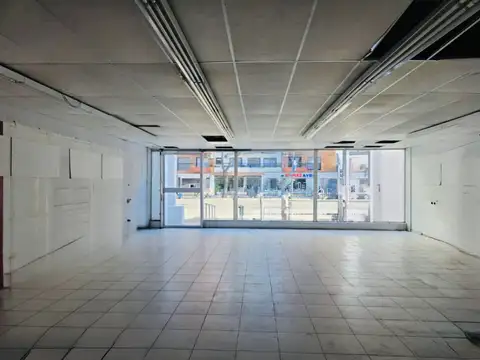 Local en Alquiler en River, USD 9.000