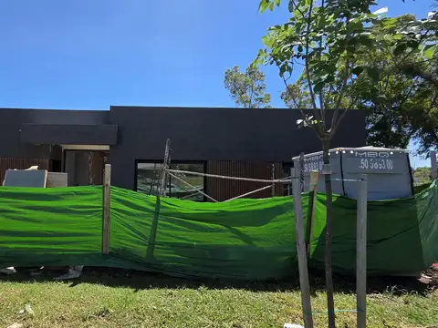 Pilar del Este Santa Sofia