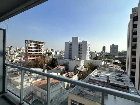 Venta departamento 1 ambiente con balcón en Wilde