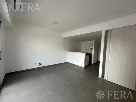 Venta departamento 1 ambiente con balcón en Wilde