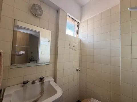 San Martin 2621 entre San Luis y Cordoba