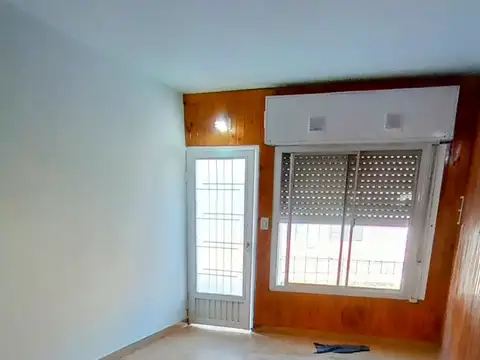 Depto Tipo Casa en Venta de 1 dormitorio