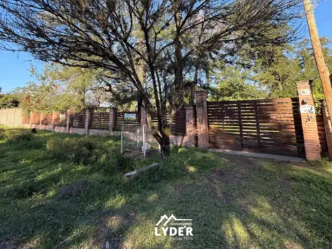 Casa en venta c/ cochera en Villa Fabiana Norte