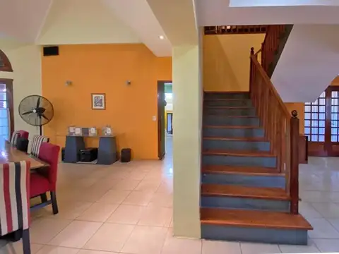 CASA - 6 AMBIENTES - PADUA