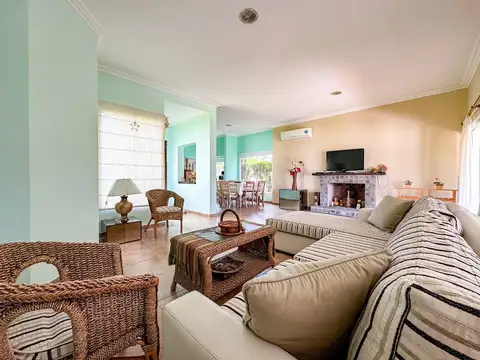 VENTA DE CASA EN CLUB DE CAMPO LAS PERDICES- GOLF