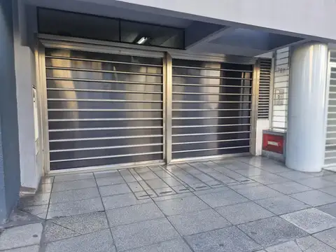 Venta Excelente Cochera en  Palermo con espacio para moto