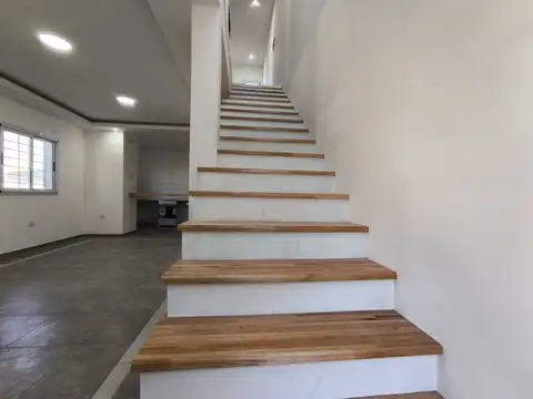 Duplex en Venta en Tolosa [Cod: ]