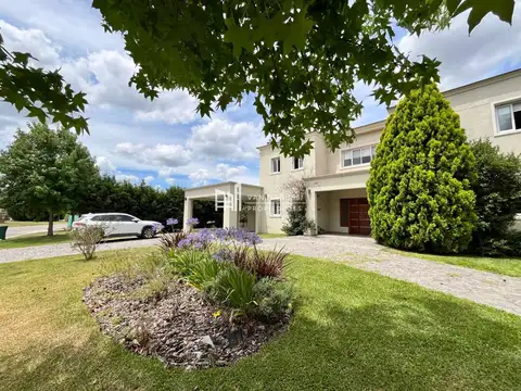 Casa en venta en Haras Santa María al golf