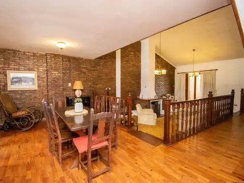 Casa en Venta con 1 cochera