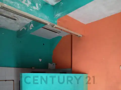 Local esquina 1 y 41 en Alquiler