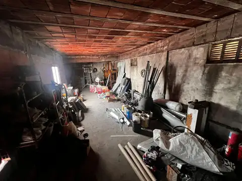 Galpon en Alquiler 35  mts Fondo