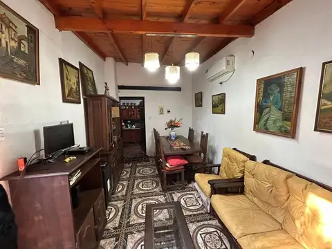 Casa en Venta con 5 cocheras